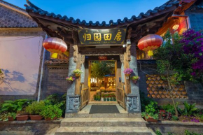 Отель Lijiang Gui Yuan Tian Ju Guesthouse  Лицзян